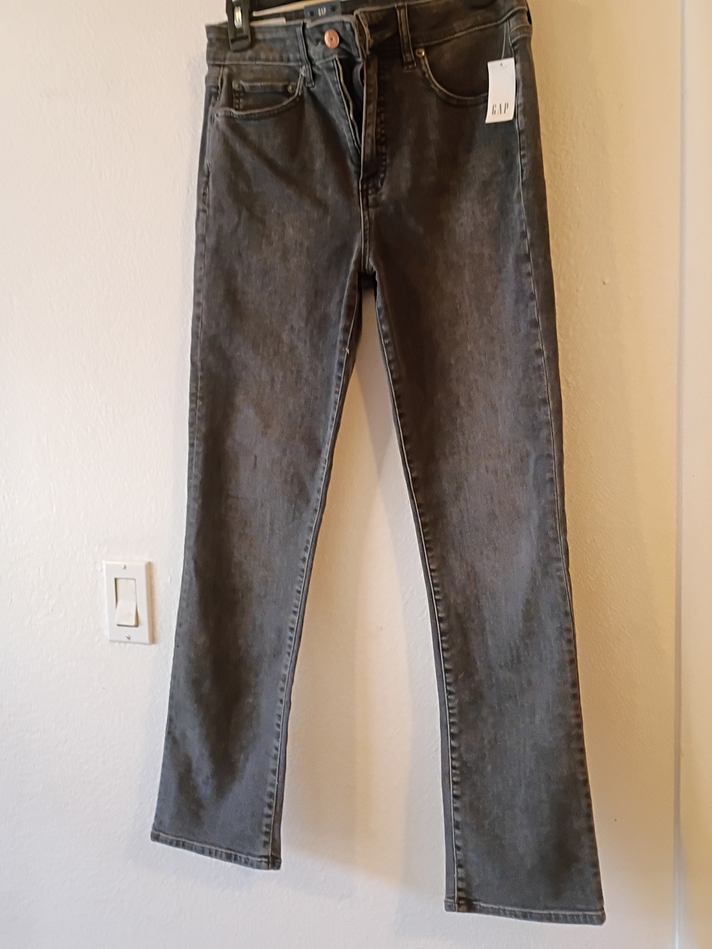 GAP Women's Gray Straight-Leg Jeans